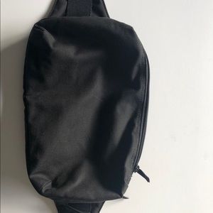 Uniqlo Waist  and Shoulder Bag and cross body bag
